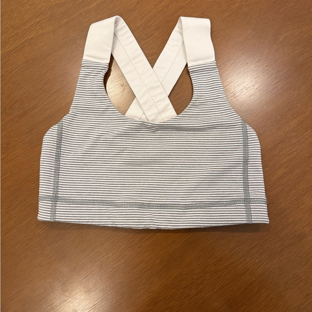 Lululemon Sports Bra - Size 4